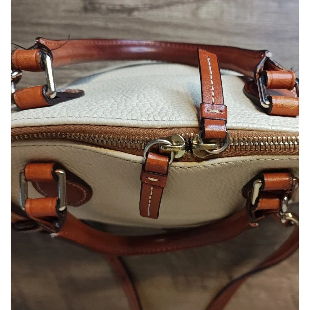 Dooney &‎ Bourke Zip Zip Satchel Cream Tan Pebbled Grain Leather Bag